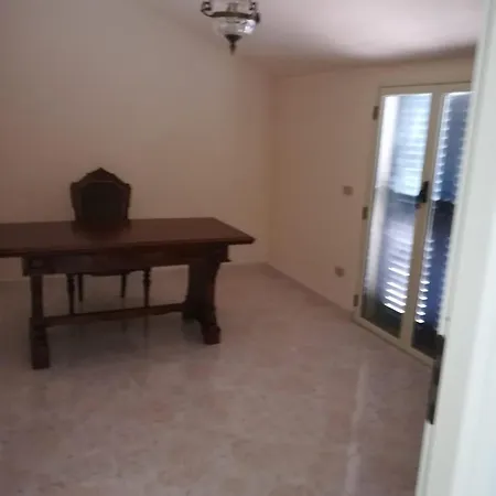 Ausilia فيلة Saline Joniche